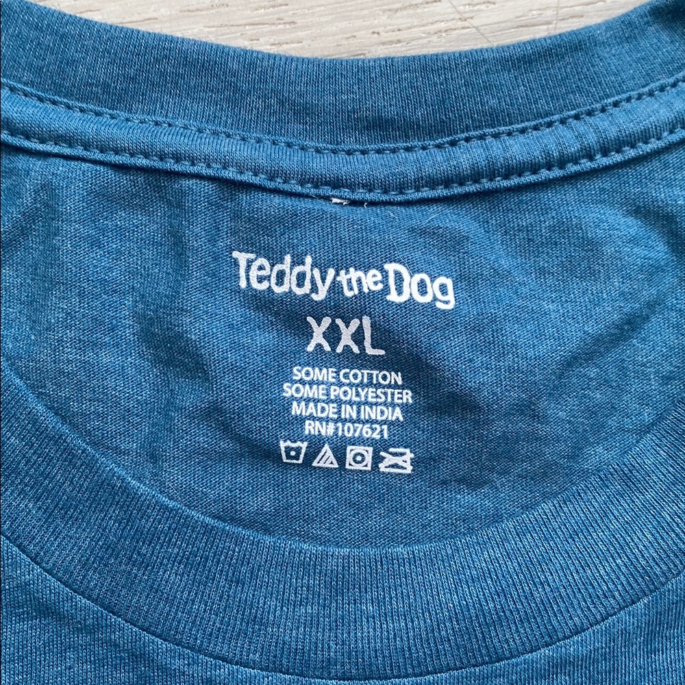 Teddy The Dog Sofa King Awesome Tee - Picture 4 of 4